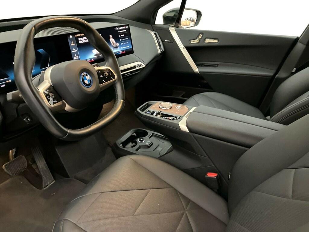 BMW iX xdrive40 pacchetto sportivo