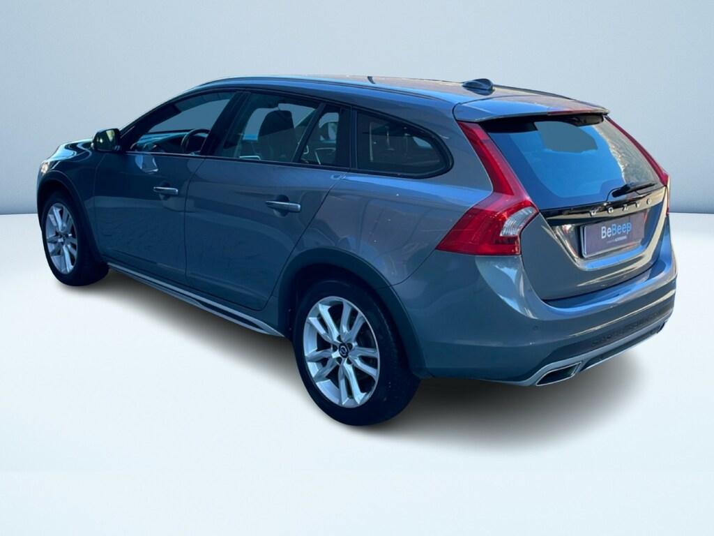 Volvo V60 Cross Country 2.4 D4 Momentum awd geartronic