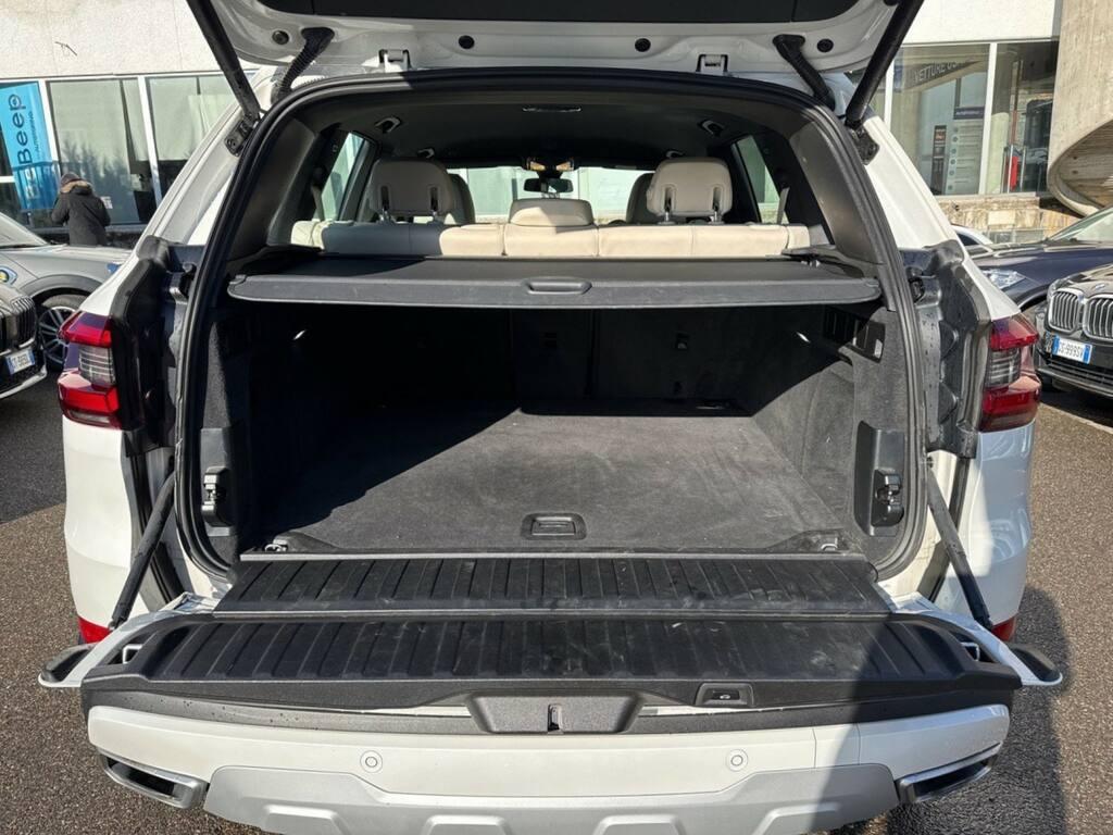 BMW X5 xdrive40d mhev 48V xLine auto