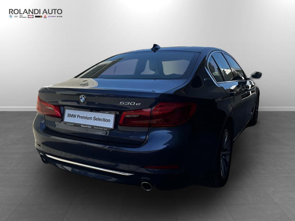 BMW Serie 5 530e Luxury auto