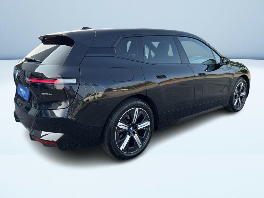 BMW iX xdrive50 pacchetto sportivo