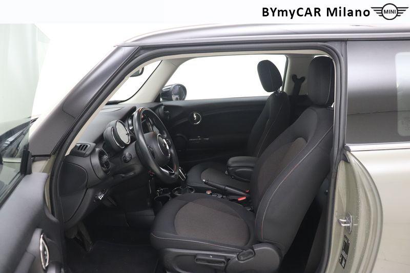 Mini Cooper 1.5 TwinPower Turbo Cooper Business DCT