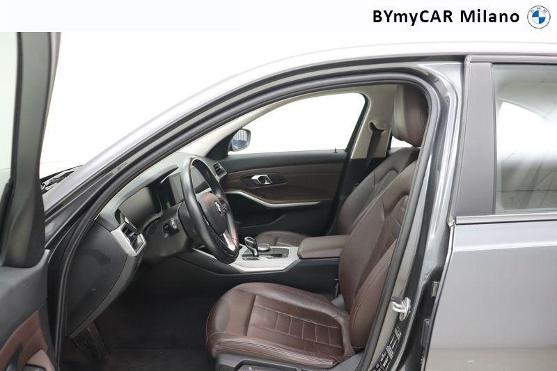 BMW Serie 3 320d mhev 48V xdrive Business Advantage auto