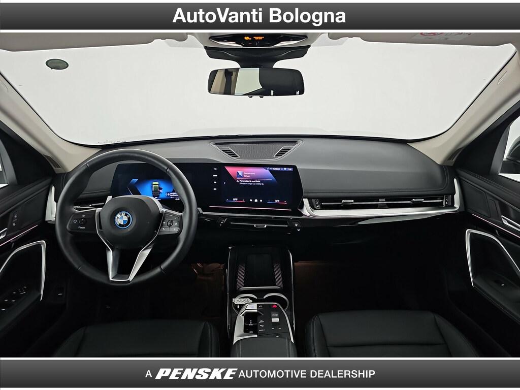 BMW iX1 edrive 20 X-Line