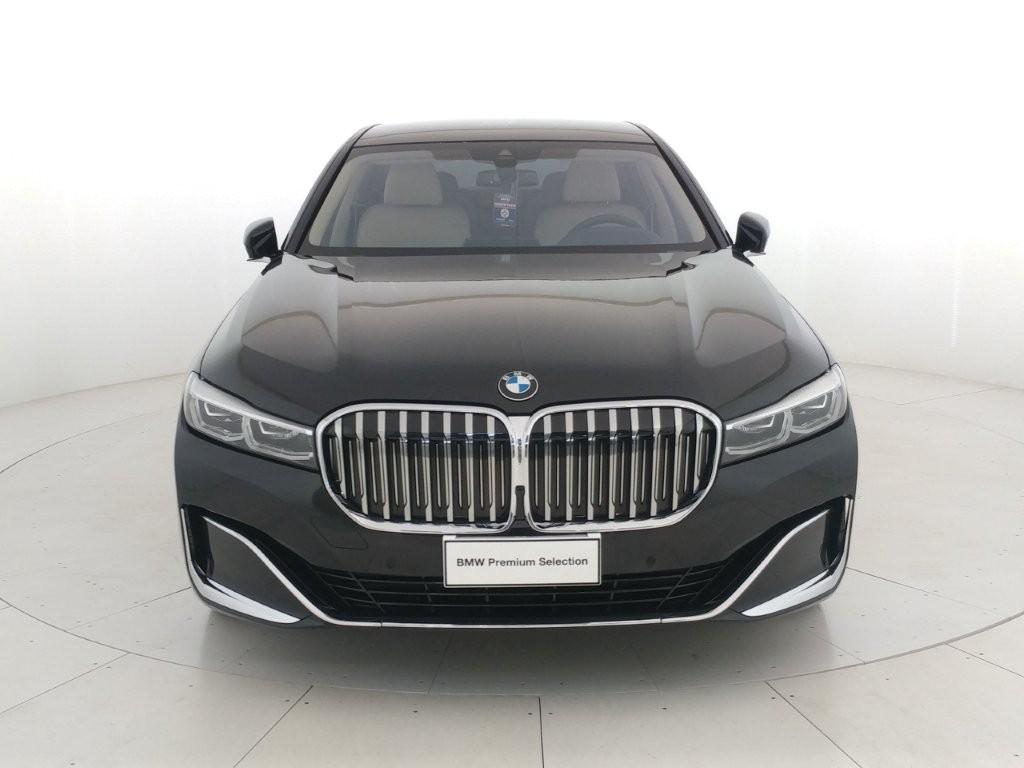 BMW Serie 7 740d mhev 48V xdrive auto