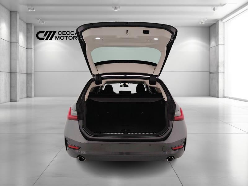 BMW Serie 3 318d Touring mhev 48V auto