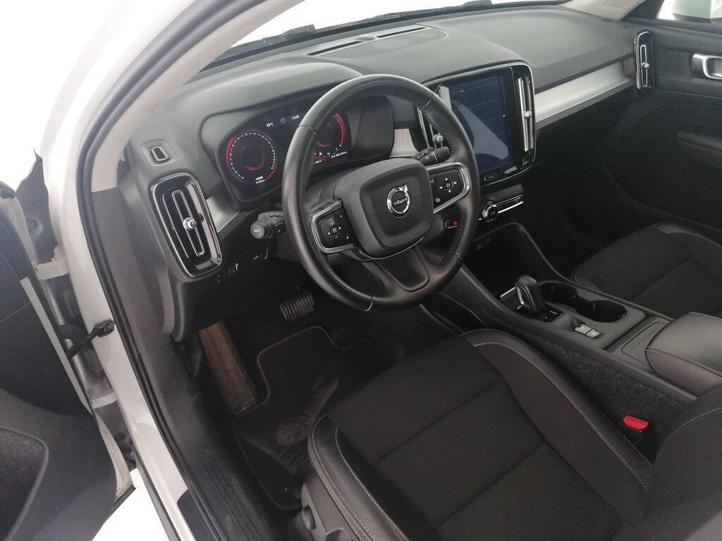 Volvo XC40 2.0 D4 Momentum awd geartronic my20