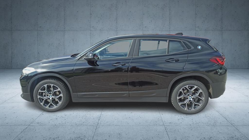 BMW X2 sdrive16d Business X auto