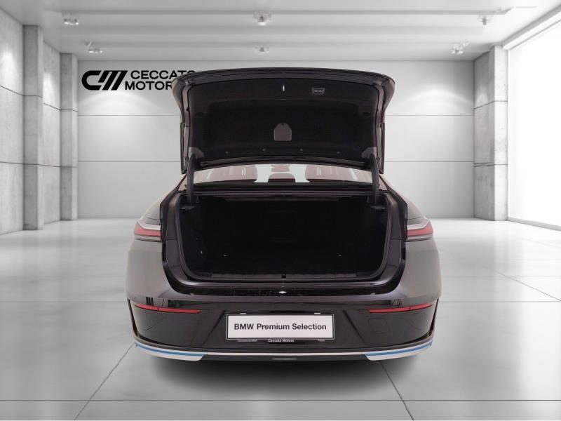 BMW Serie 7 i7 xdrive60