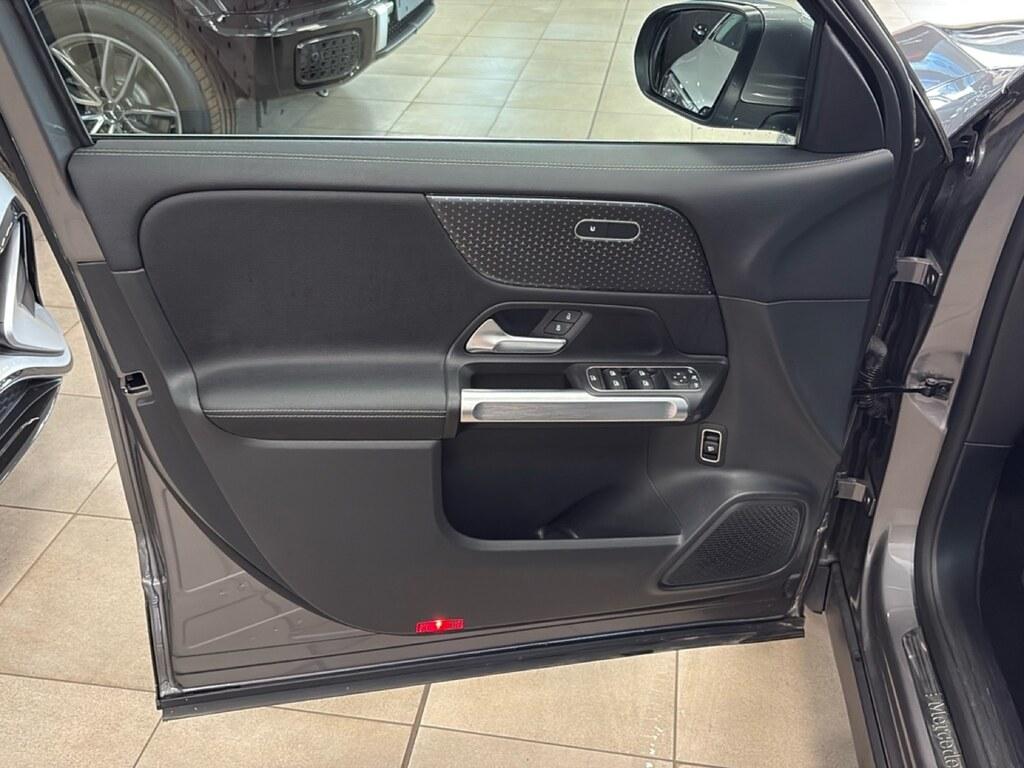 Mercedes GLB 180 d Progressive Advanced auto