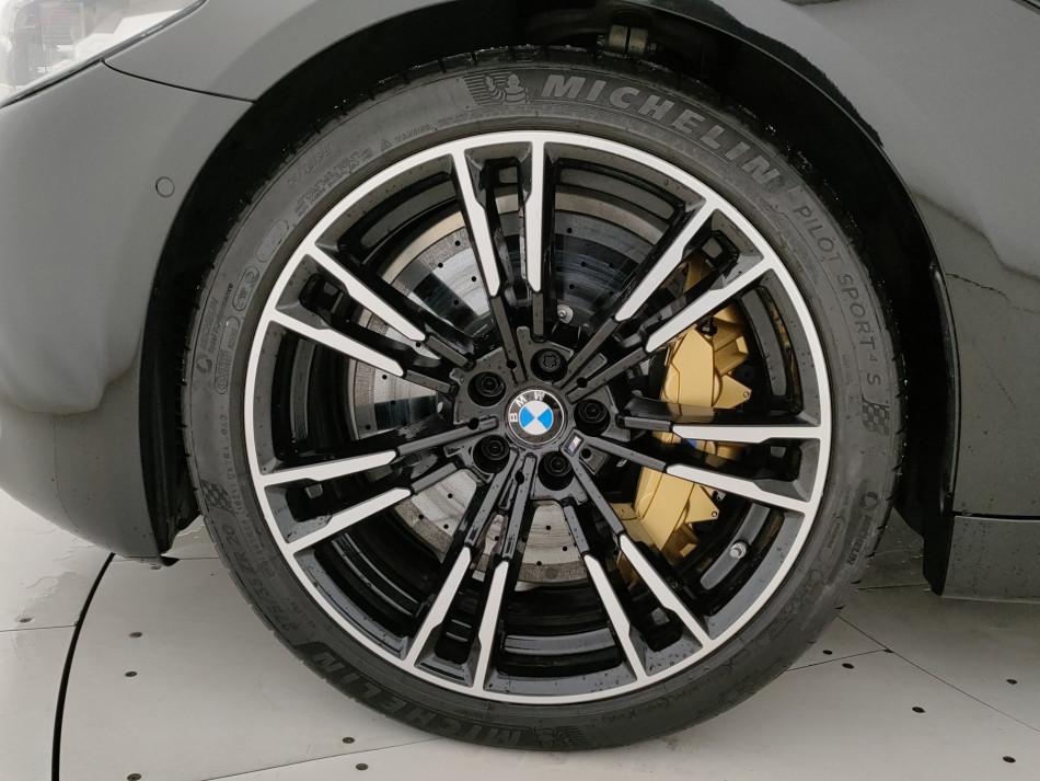 BMW M5 4.4 V8 600cv auto my18