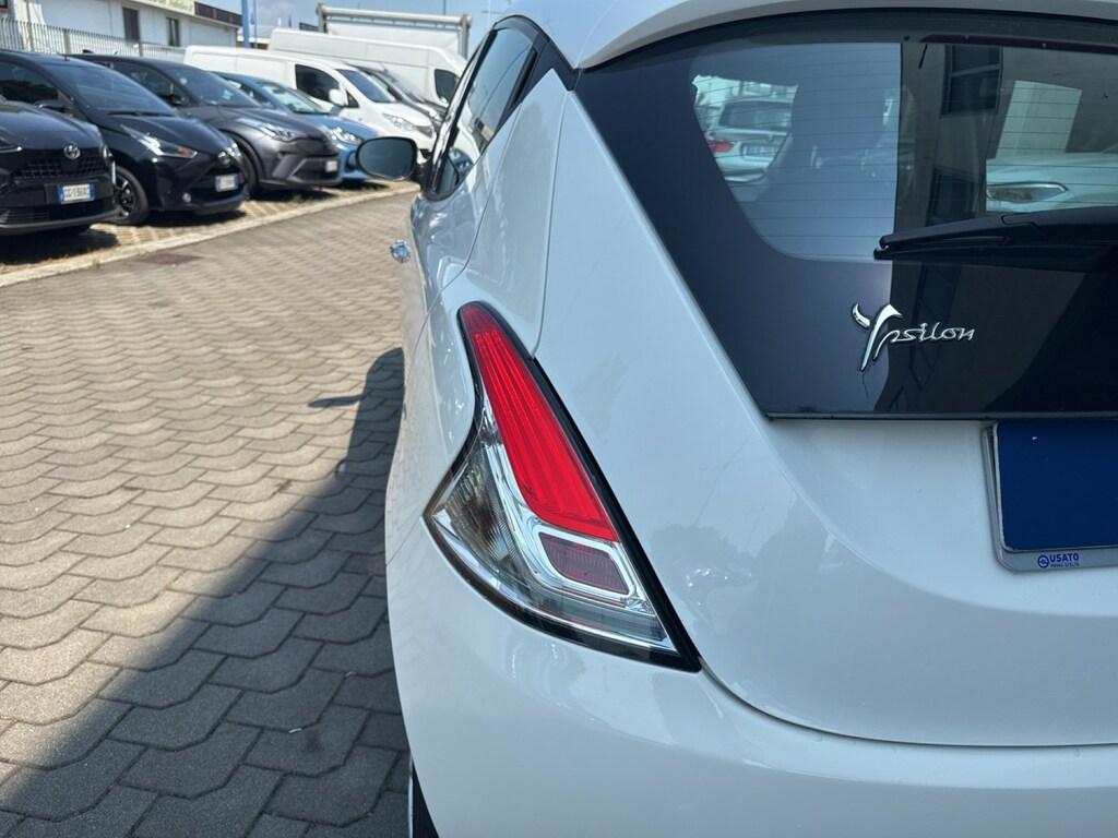 Lancia Ypsilon 1.2 Silver 69cv