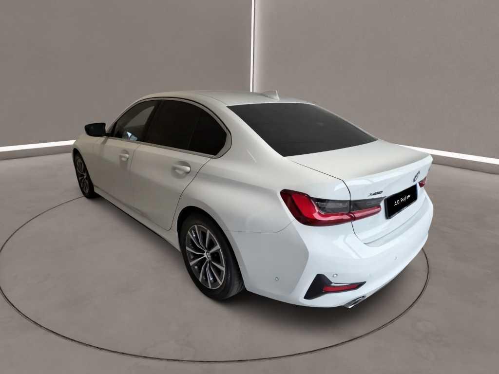 BMW Serie 3 320d mhev 48V xdrive Sport auto