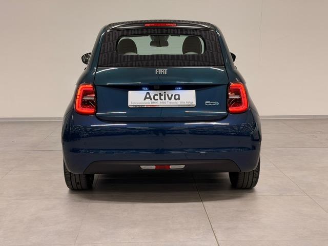 Fiat 500 e Cabrio La Prima