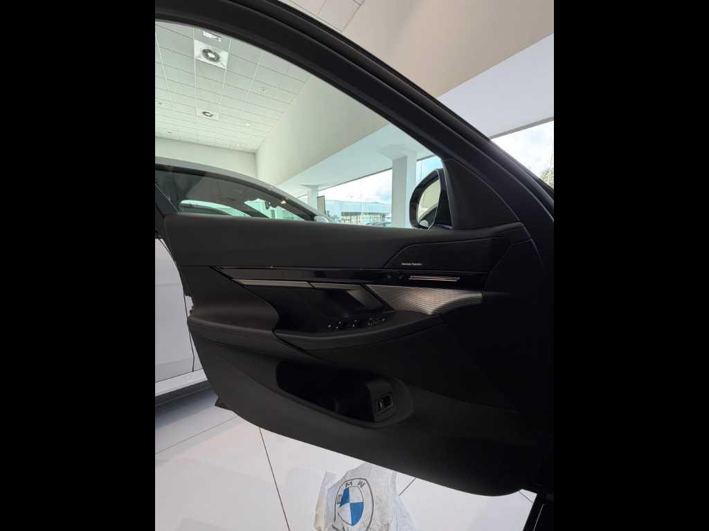 BMW Serie 5 520d Touring 48V xdrive M Sport Pro auto