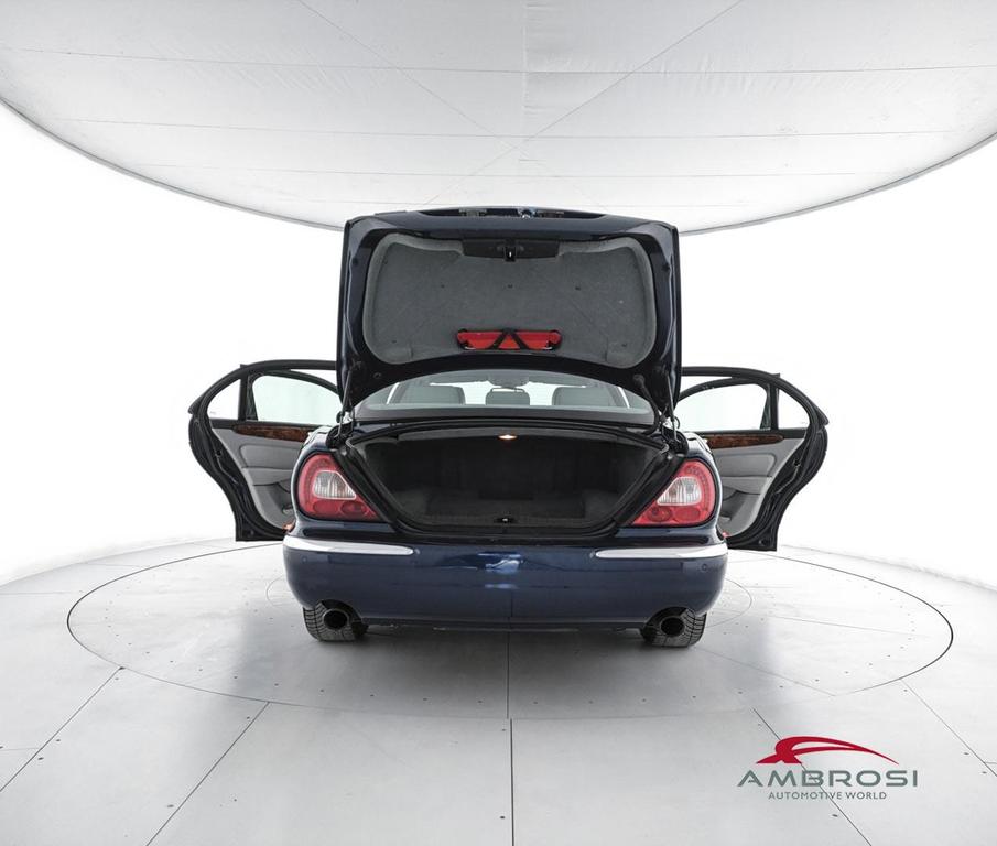 Jaguar XJ 2.7d V6 Executive