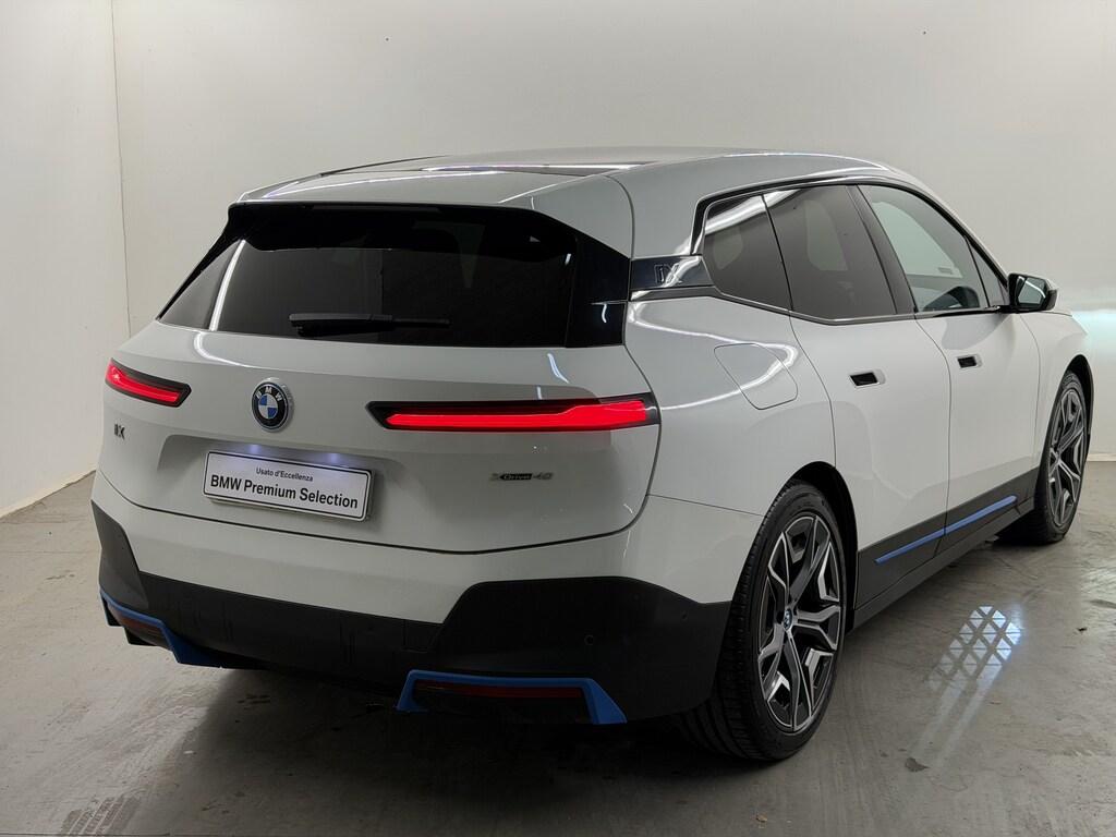 BMW iX xdrive40