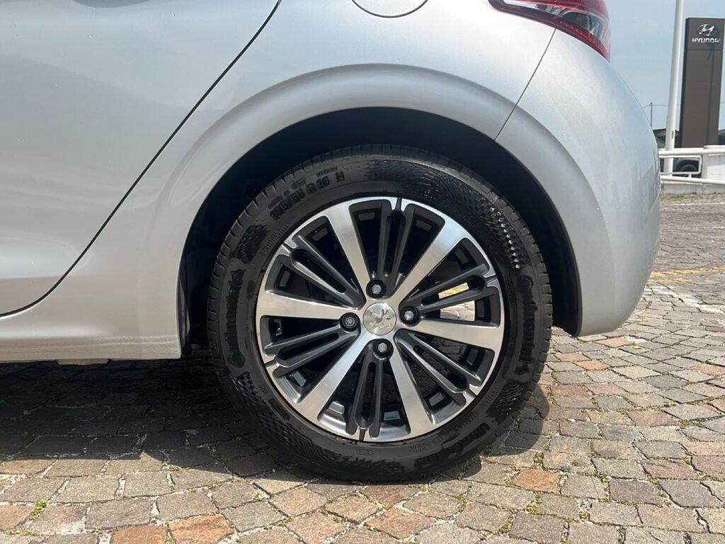 Peugeot 208 1.2 puretech Allure 82cv 5p