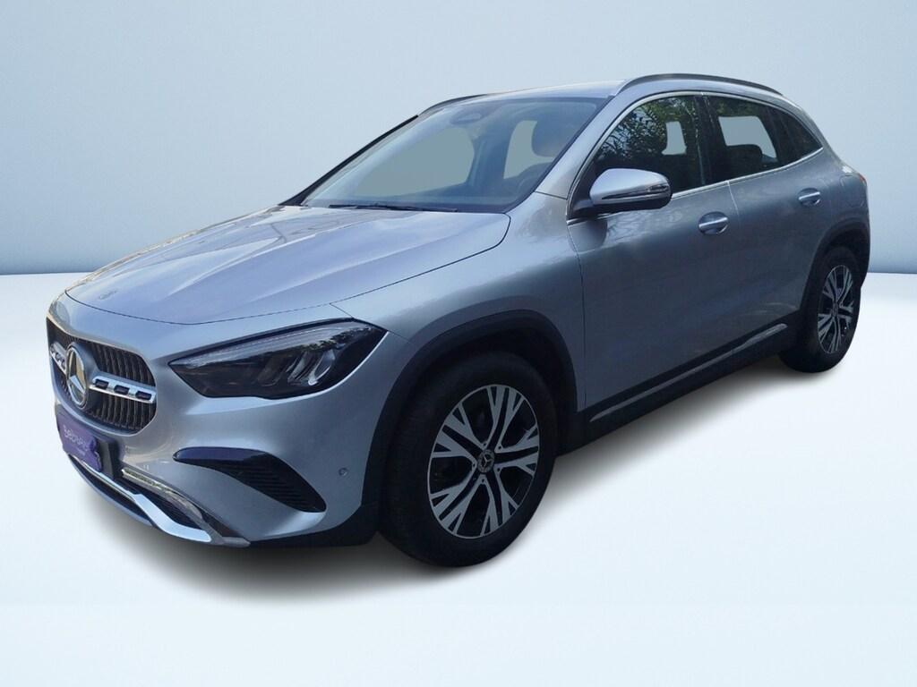 Mercedes GLA 180 d Progressive Advanced auto