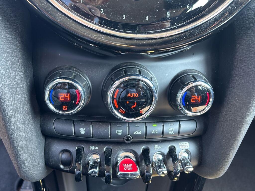 Mini Cooper 1.5 TwinPower Turbo Cooper DCT