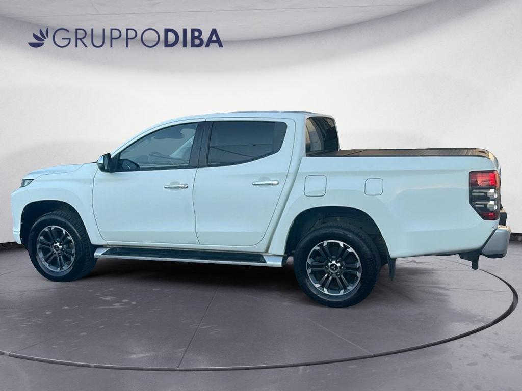 Mitsubishi L200 d.cab 2.3d Invite Connect 4wd 150cv