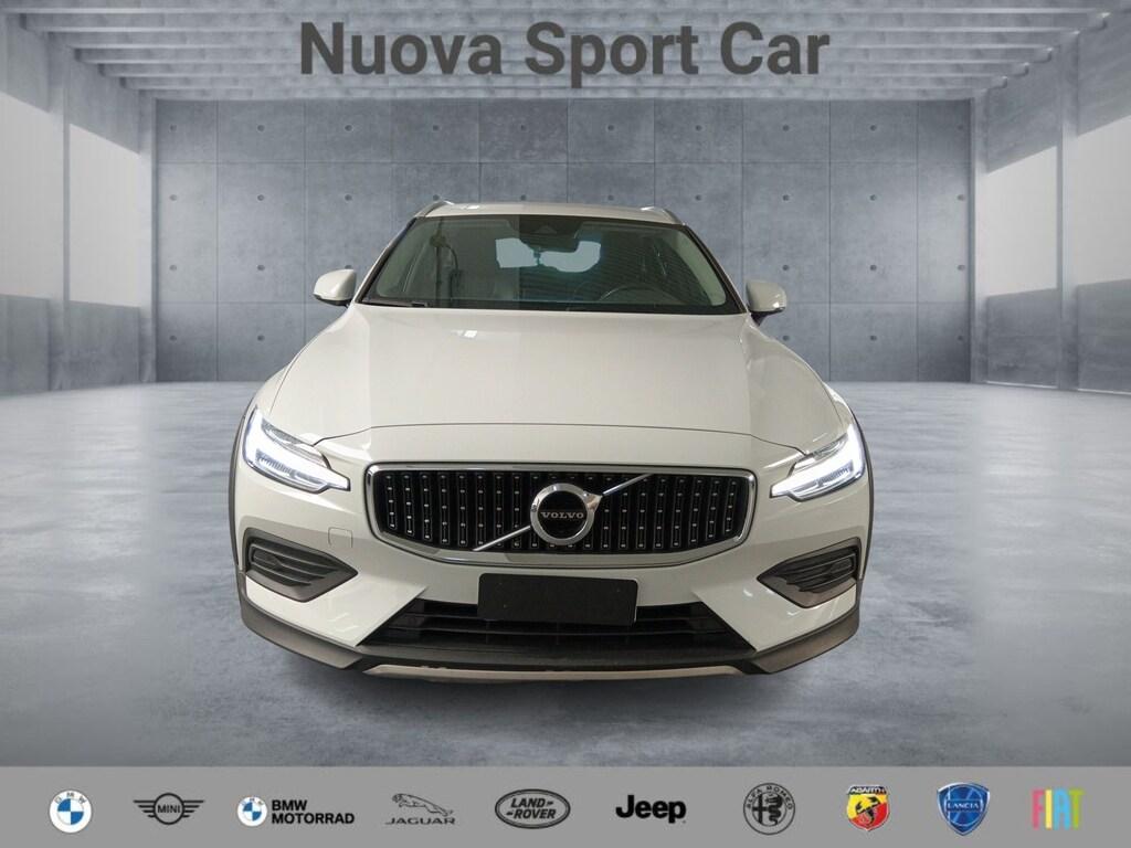 Volvo V60 c.country 2.0 B4 Business Pro awd auto