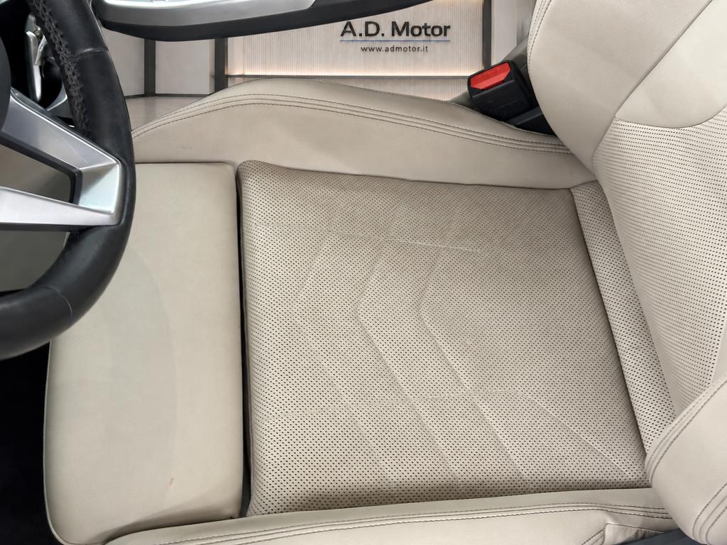 BMW X1 xdrive23i mhev 48V X-Line Edition Balance auto
