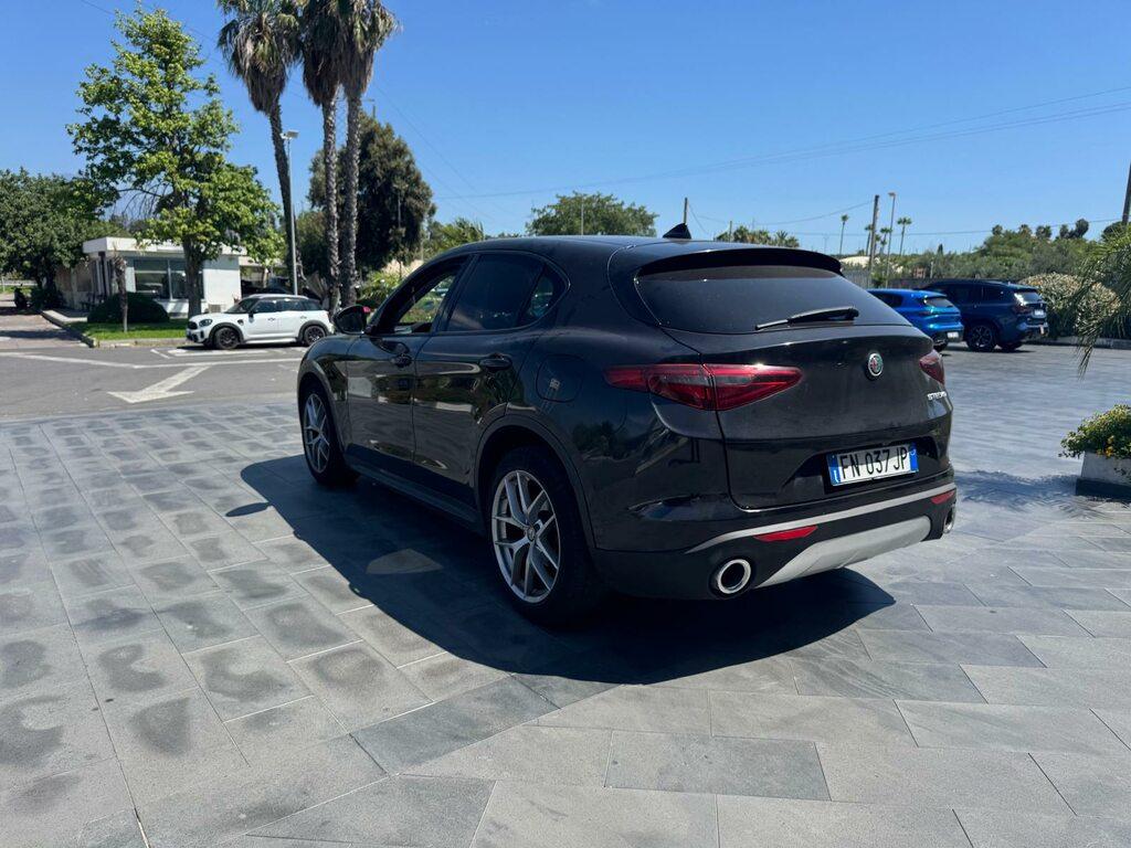 Alfa Romeo Stelvio 2.2 t Super rwd 180cv auto