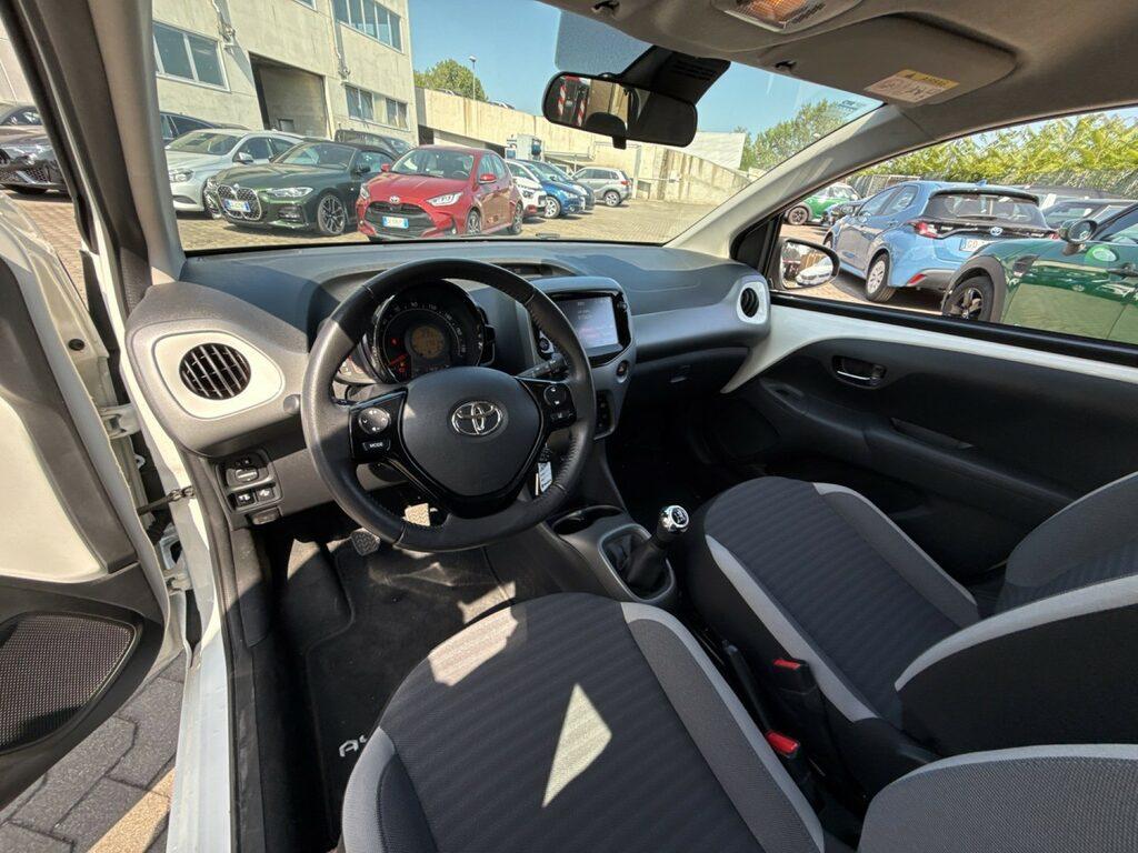 Toyota Aygo 5p 1.0 x-play 72cv