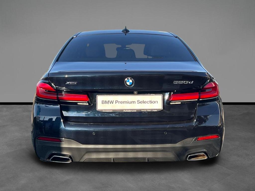 BMW Serie 5 520d mhev 48V xdrive Msport auto