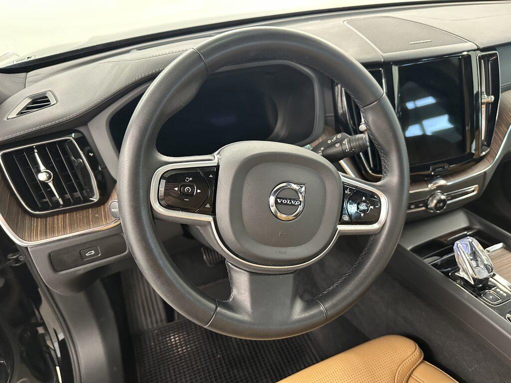 Volvo XC60 2.0 b5 Ultimate Bright awd auto