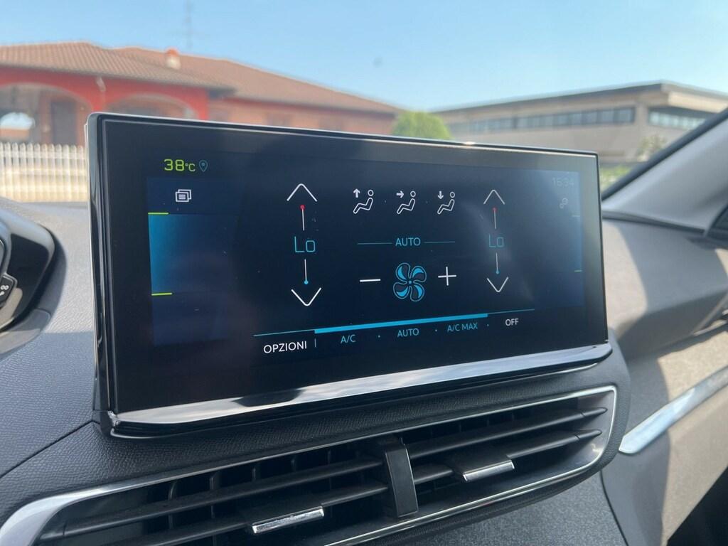 Peugeot 3008 1.6 hybrid Allure Pack 225cv e-eat8