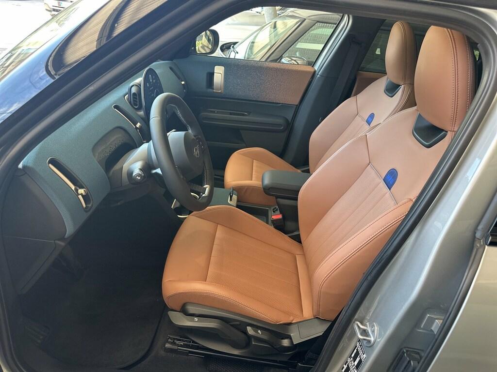 Mini Mini Countryman 2.0 48V D Favoured auto