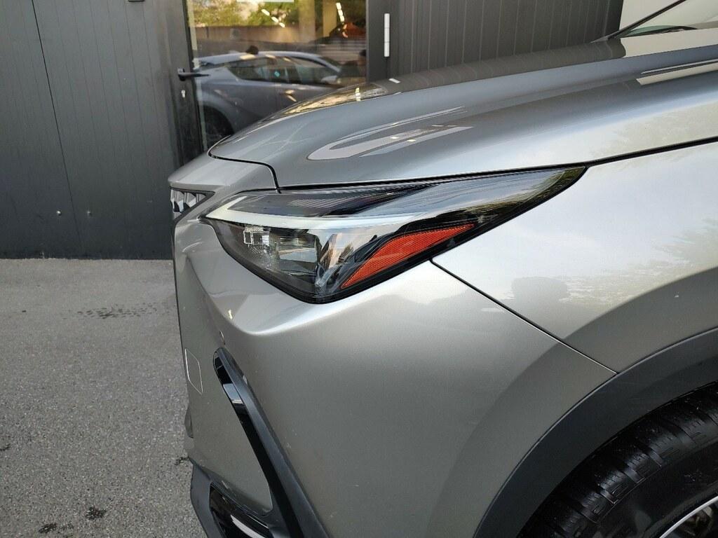 Lexus NX 2.5 plug-in Premium 4wd e-cvt