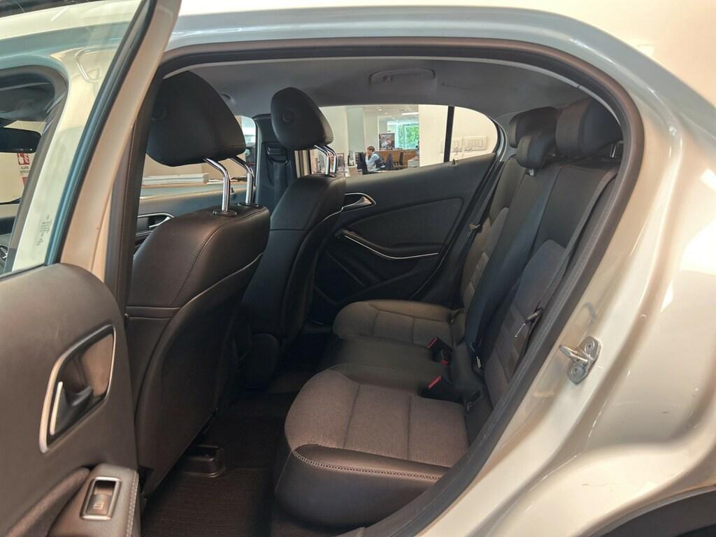 Mercedes GLA 180 d Business auto