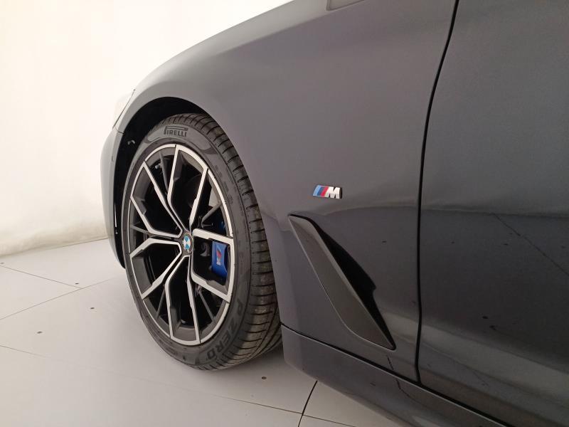 BMW Serie 5 530d Touring mhev 48V xdrive Msport auto