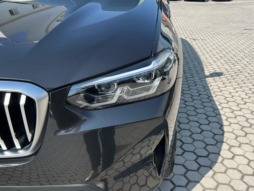 BMW X3 xdrive20d mhev 48V auto