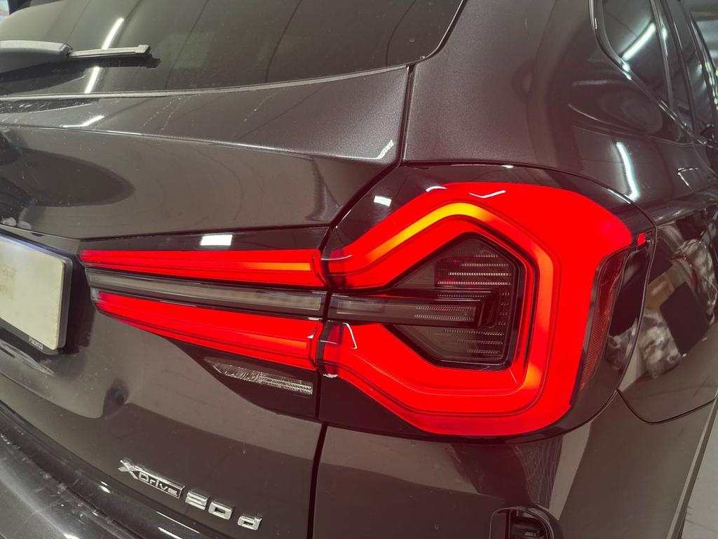 BMW X3 xdrive20d mhev 48V auto