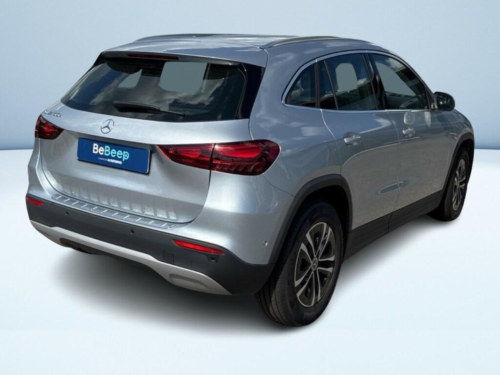 Mercedes GLA 180 d Advanced auto