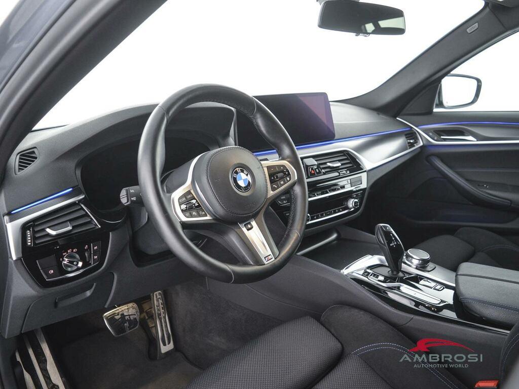 BMW Serie 5 518d Touring mhev 48V Msport auto