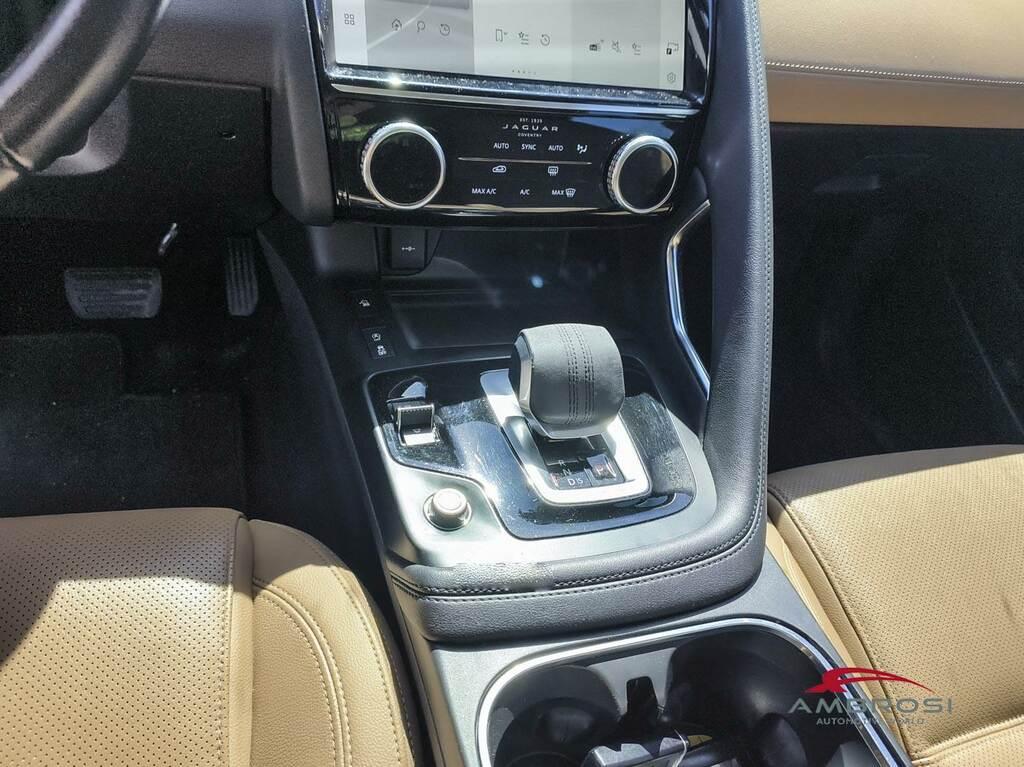 Jaguar E-Pace 2.0 D163 R-Dynamic SE awd auto
