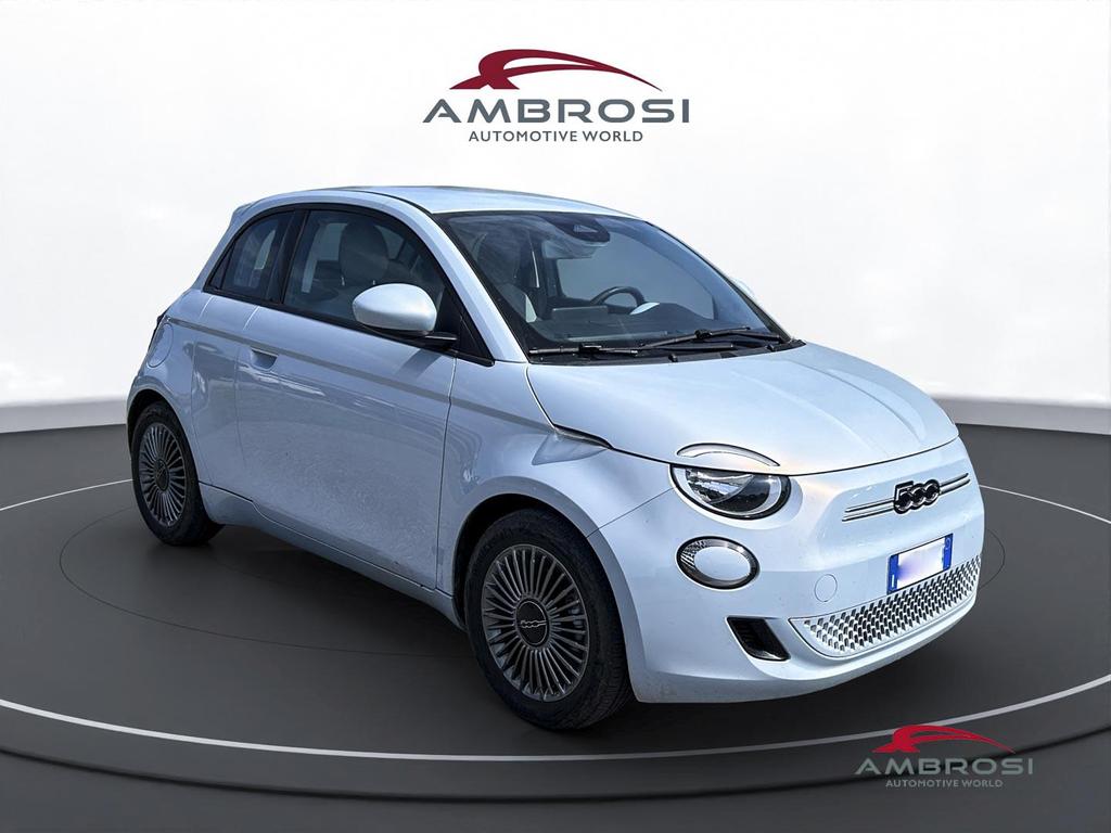 Fiat 500 e 3+1 Icon