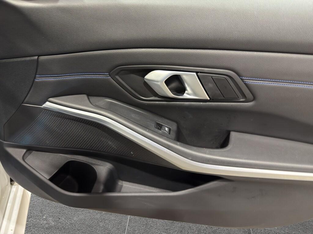 BMW Serie 3 320d Touring mhev 48V Msport auto