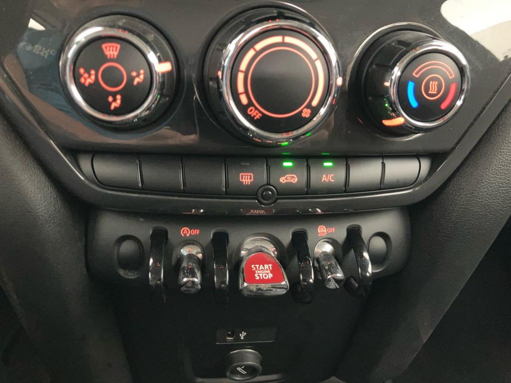 Mini Cooper D Countryman 2.0 TwinPower Turbo Cooper D Boost Steptronic