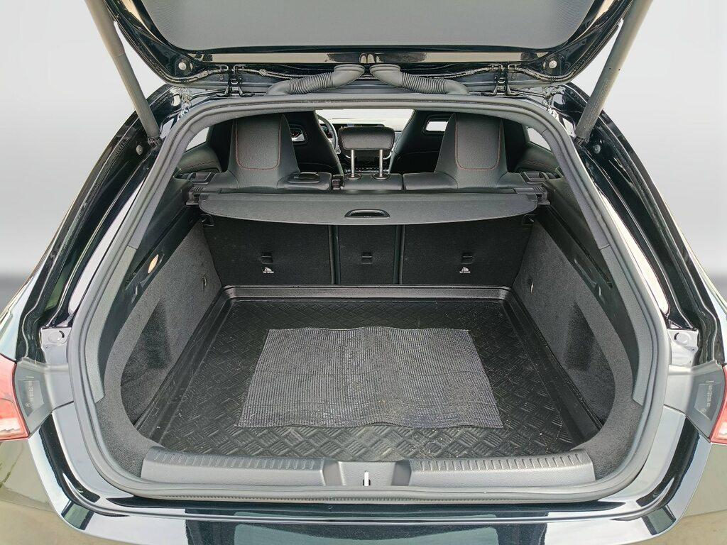 Mercedes CLA Shooting Brake 200 d Premium auto