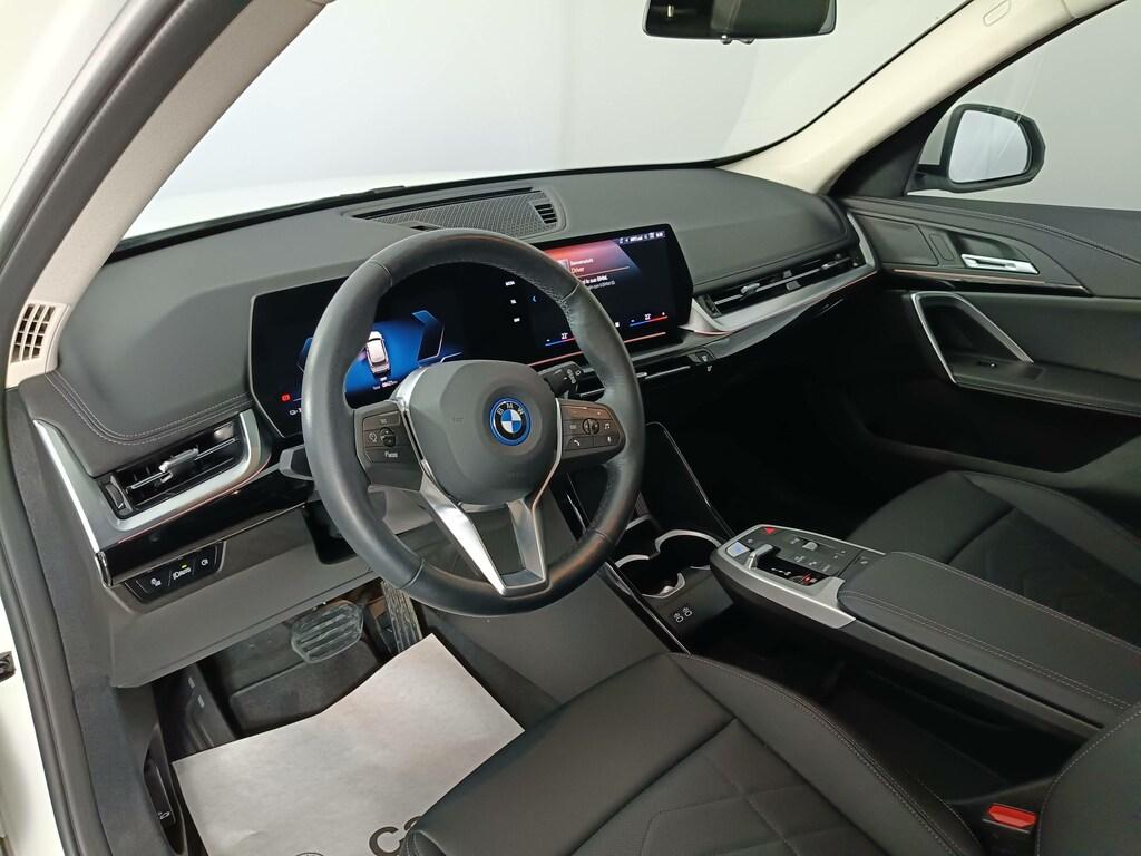 BMW iX1 edrive 20 X-Line