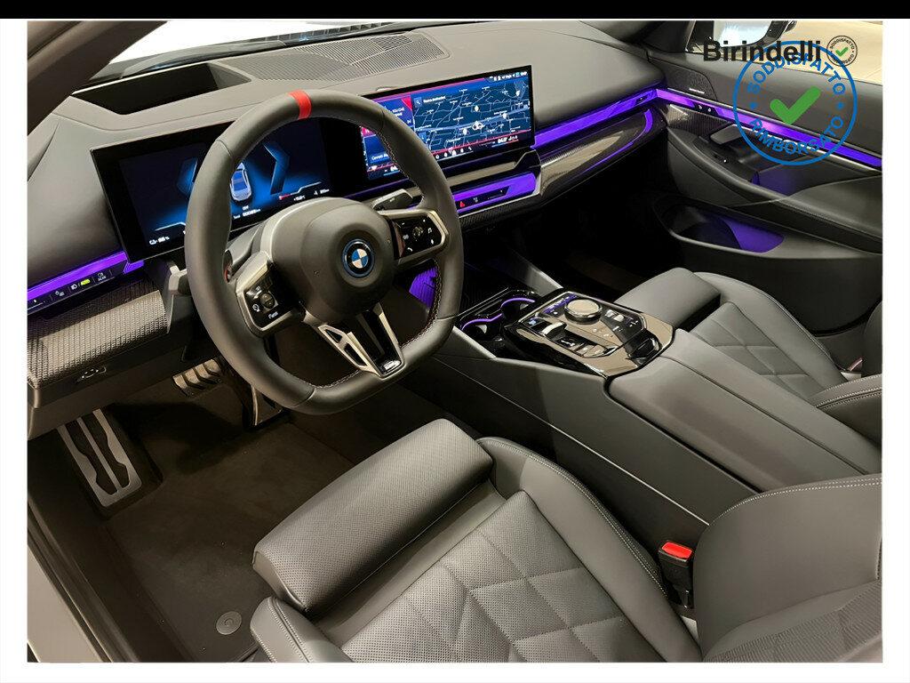 BMW i5 M60 auto