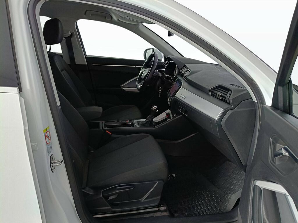 Audi Q3 35 2.0 tdi s-tronic