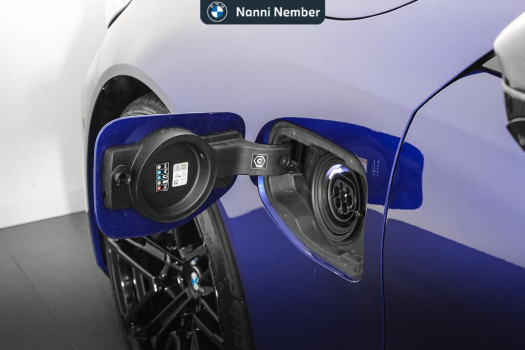 BMW M5 4.4 727cv auto