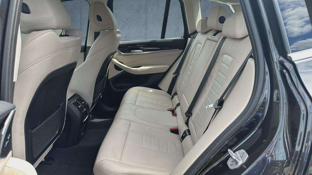 BMW X3 xdrive20d mhev 48V auto